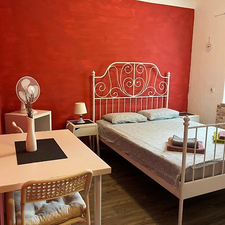 Larocca Studio Apartments Πιράν Εξωτερικό φωτογραφία
